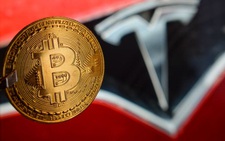 Tỉ phú Elon Musk 'lật kèo' với đồng bitcoin