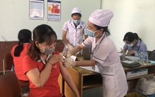 Cần Thơ tiêm vắc xin phòng COVID-19 cho 20.000 công nhân và giáo viên