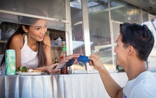 Tăng an toàn giao dịch không tiền mặt