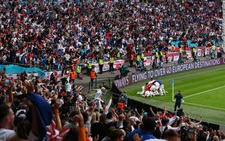 UEFA 'trúng độc đắc' khi Anh vào chung kết Euro 2020