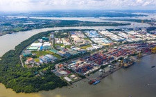 Cách ly nhiều doanh nghiệp Khu chế xuất Tân Thuận; 30.000 công nhân PouYuen tạm nghỉ việc tránh dịch