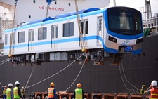 Thêm 2 đoàn tàu metro số 1 về nước, đóng điện trạm biến áp Bình Thái 110kV hôm nay