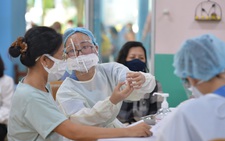 Thủ tướng yêu cầu tìm giải pháp ngăn chặn, đẩy lùi ca nặng và tử vong do COVID-19