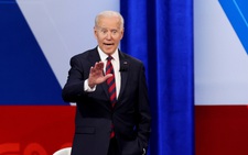 Ông Biden: 'Tiêm vắc xin sẽ không phải nhập viện, vào ICU hay chết'
