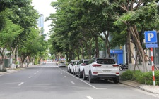 Đà Nẵng lập chốt kiểm tra, đường phố vắng bóng người