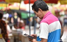 Singapore: Người lớn tuổi thuộc nhóm dễ bị tin giả thao túng nhất