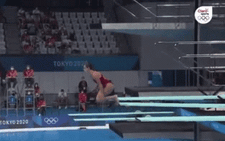 Cú nhảy '0 điểm' của sao nữ Canada Pamela Ware gây sốt ở Olympic Tokyo