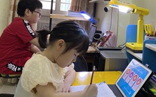 Cấp tiểu học ở TP.HCM sẽ học online mỗi tiết chỉ 20-25 phút