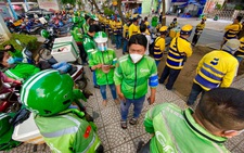 Tránh 'dồn cục', TP.HCM tính toán để shipper tự xét nghiệm