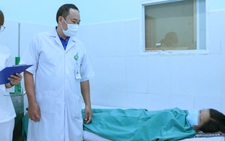 Cắt khối u như bầu 8 tháng cho một phụ nữ ở Bình Phước