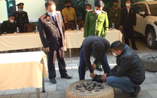 Băng buôn lậu chở 35kg heroin và ma túy đá tông thẳng xe vào công an
