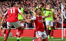 Đánh bại Tottenham, Arsenal tiếp tục dẫn đầu bảng xếp hạng