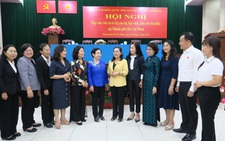Cử tri TP.HCM đề nghị giải quyết linh động vấn đề hộ khẩu cho trẻ đi học