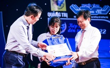 Đêm Quảng Trị yêu thương, 'Tiếp sức đến trường' 100 tân sinh viên, mỗi bạn 15 triệu đồng