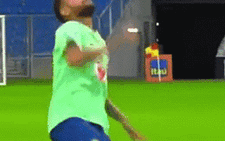 Neymar gây sốt với pha khống chế 'tuyệt đỉnh' khi bóng được thả từ... máy bay
