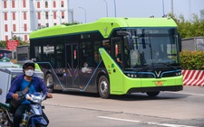 Vì sao lùi thí điểm bốn tuyến buýt điện?