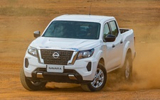 Navara giá rẻ - Toan tính mới của Nissan trong cuộc đua doanh số bán tải tại Việt Nam