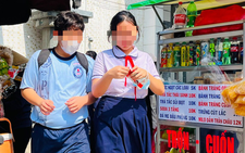 Mạnh tay hơn với hàng rong cổng trường