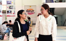 Đậu đại học, em chỉ biết thủ thỉ với di ảnh của ba mẹ...