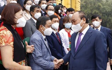Chủ tịch nước Nguyễn Xuân Phúc: 'Chăm lo nhiều hơn nữa đội ngũ y bác sĩ, cán bộ y tế'