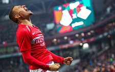 FIFA, UEFA chiều lòng số đông
