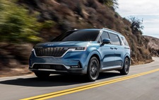 Cả triệu xe Hyundai, Kia 'cháy hàng': Carnival gần 1 năm nữa mới mua được
