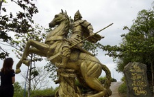 Tượng Đức Thánh Trần ở Vũng Tàu không sao chép hình ảnh Quan Vân Trường