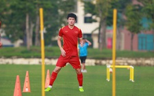 Ông Park thở phào khi Hoàng Đức tập trở lại