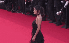 Những bộ cánh lộng lẫy nhất trong ngày đầu ở Cannes