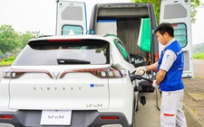 VinFast triển khai dịch vụ cứu hộ pin ô tô điện 24/7
