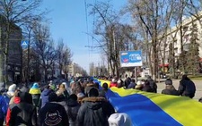Nga bắt đầu cấp hộ chiếu cho người Ukraine ở Kherson