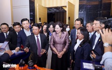 'Không tiền vẫn xài được'