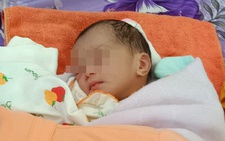 Phát hiện bọc nilông có bé gái sơ sinh bị bỏ trước cổng trang trại