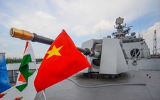 Hai tàu chiến Ấn Độ cập cảng ở TP.HCM