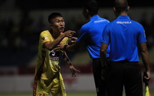 Tổ trọng tài không rời Thanh Hóa trong đêm 9-7