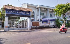 Sở GĐ-ĐT Đồng Tháp: Phát ngay giấy báo thi 9 thí sinh đang bị 'giam' vì nợ tiền học thêm, ôn thi