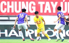 Vòng 12 V-League 2022: HLV Kiatisak muốn đánh bại chủ nhà Hà Nội