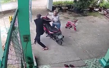 Tên trộm xe máy bỏ chạy trối chết vì bị chủ nhà bắt quả tang