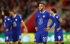 Chelsea thua ngược Southampton, rơi xuống giữa bảng xếp hạng