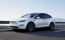 Tesla tiếp tục thu hồi hàng trăm nghìn xe tại Mỹ do đèn hậu