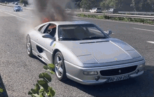 Chạy thử trước khi mua, Ferrari F355 cả trăm nghìn USD bất ngờ bốc cháy