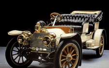 120 năm lưới tản nhiệt Mercedes-Benz: Từ tấm bảo vệ giản đơn đến trung tâm cảm biến xe điện