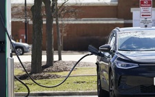 Xe điện thêm điểm yếu bất ngờ: Không sạc vào giờ cao điểm