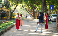 Giữa đông, thời tiết miền Bắc vẫn nắng nóng như mùa hè?