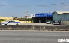 Giám đốc trung tâm đăng kiểm không biết chữ: Bạn đọc ngỡ ngàng