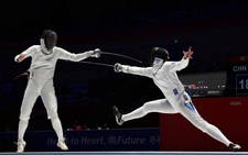 Vừa chăm con vừa đấu kiếm tại Asiad 19