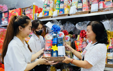 Giỏ quà Tết bình dân giá chỉ từ 99.000 đồng
