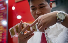 Thủ tướng: Không để vàng hóa nền kinh tế, đánh giá lại thị trường vàng thương hiệu SJC