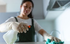Chồng phải trả phí 'lau nhà rửa chén' trong 25 năm cho vợ