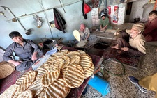 Đến Afghanistan thời Taliban - Kỳ 5: Đi 'chợ trời' xứ bom đạn triền miên